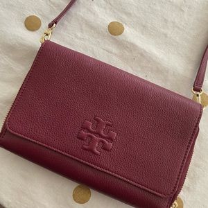 Tory Burch!  Like new, 5” x 8” x 1.5” crossbody, clutch, or wallet